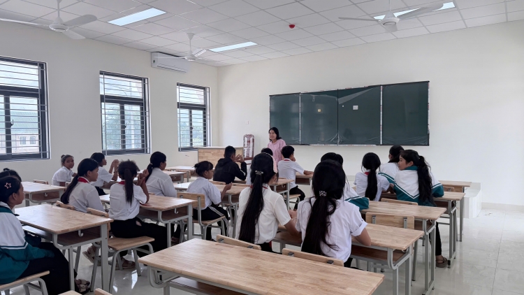 Đăk Lăk tơgŭm hŏk tro tơnap tap, kơchăng ăn sơnăm hŏk 'nao 