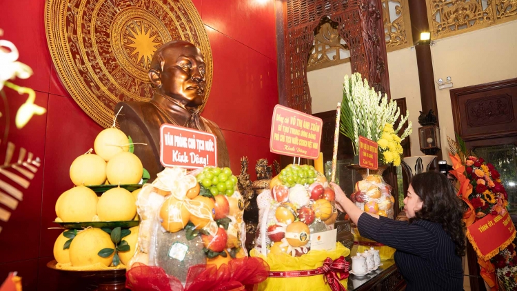 ពត៌មាន ម៉ោង ១៥