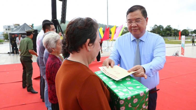 ពត៌មាន ម៉ោង ១៥