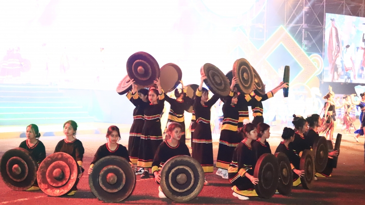 Âm vang hồn chiêng