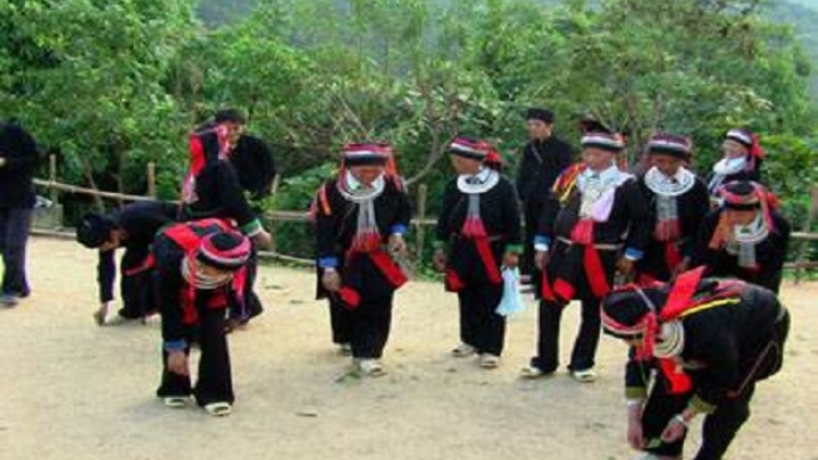 Lầy tzình thzáng ca páo dung chủ nhật hoi 9/8/2026