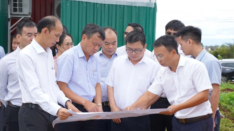Đắk Lắk ntrôl dăng nău kan công nghiệp, ŭnh nar, mpŏng tât hun hao 2 rnoh mbrô.