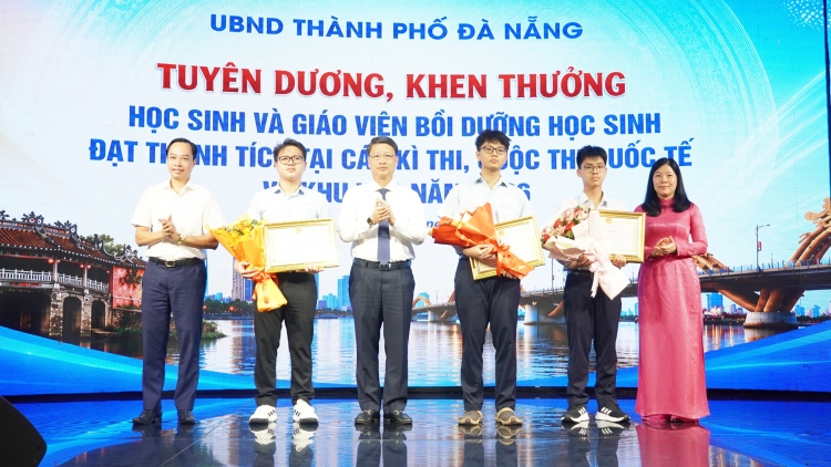 ĐÀ NẴNG ĐƠƠH HÂN BHRỢ LIÊM XANG BHIỆC RA PẶ TRƯỜNG LỚP LĂM C’MOO HỌC T’MÊÊ 2026-2027