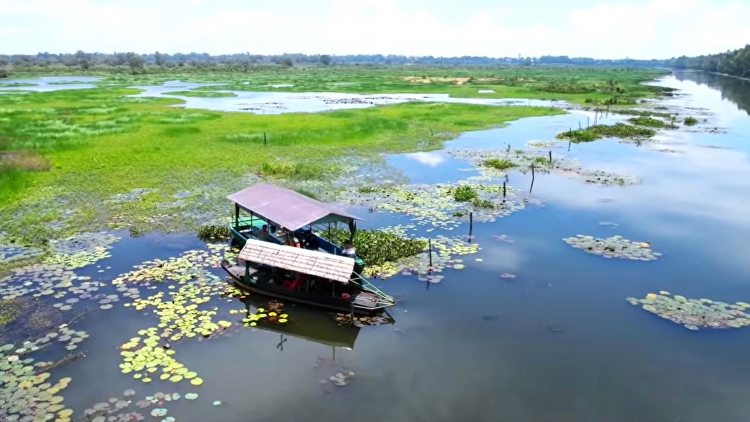 ពត៌មាន​ម៉ោង៦