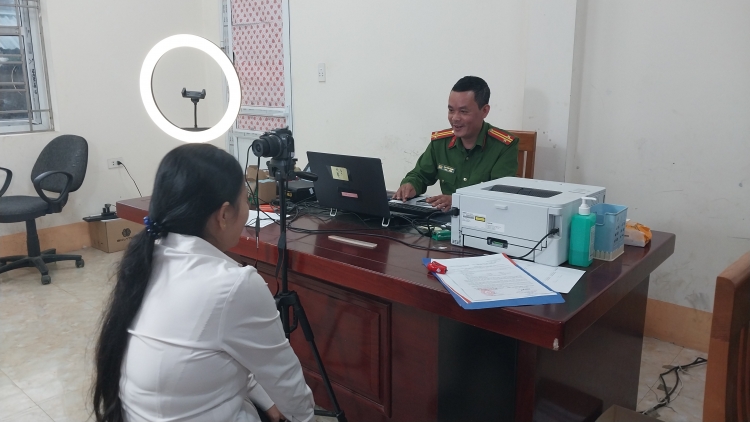 XÍN MẦN: PỈ NOỌNG NGÁM SLIM PỬA PÂY HẾT BẠI THÌNH CHỈA 