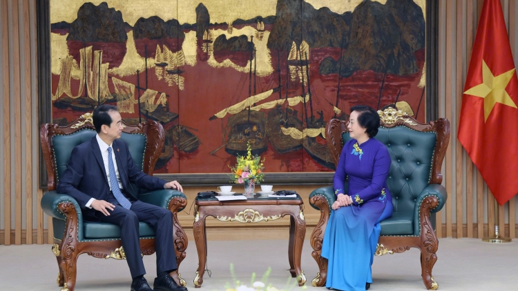 Mò Phạm Thị Thanh Trà- Phó Thủ tướng wă Kwang atbồ anih lơh broă ala mat lơgar Lo 