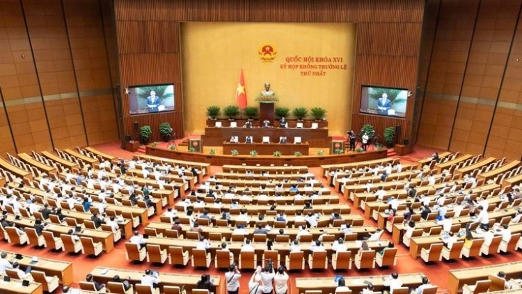 Kuô̆k hô̆i hôp tơkŭm 04 tơdroăng pơkâ dêi tơnêi têa chiâng 01 tơdroăng