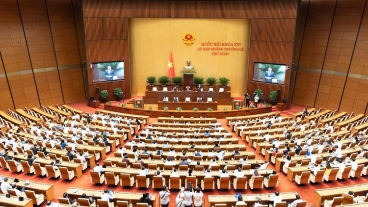 QUỐC HỘI PRÁ XAY PA LIÊM BẤC DỰ ÁN LUẬT CHR’NĂP: PA BHLẦNG RA PẶ CẤP LÂNG K’ĐHƠỢNG LÊY TING BH’NƠƠN