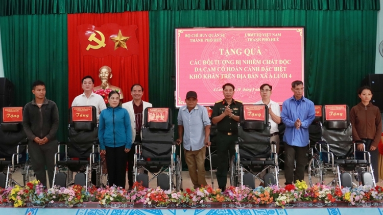CHER ĐOỌNG LÂH 100 HUN PR’HÊL LÂNG PR’ĐƯƠI BHRỢ CHA ZOOI HA PÊÊ CRÊÊ CHẤT ĐỘC DA CAM ĐHỊ CHR’VAL A LƯỚI 4