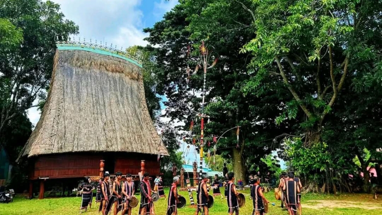 Âm vang hồn chiêng
