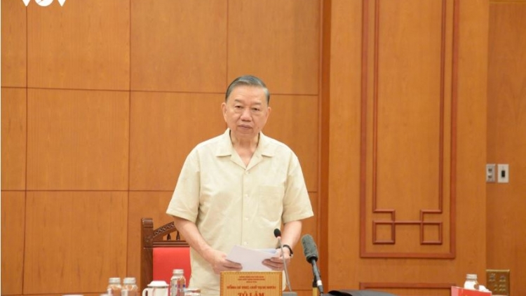 Tổng Bí thư, Kruanh dak Tô Lâm pah kan đah Đảng uỷ Chính phủ.