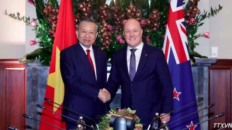  Tổng Bí thư, Kruanh dak Tô Lâm tâm nchră đah Thủ tướng New Zealand.