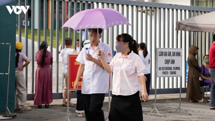 THI G’LUH 2 ĐHỊ THPT CHUYÊN TUYÊN QUANG: CĂH VÊY ĐIỂM 10 ĐHỊ ZẬP MÔN