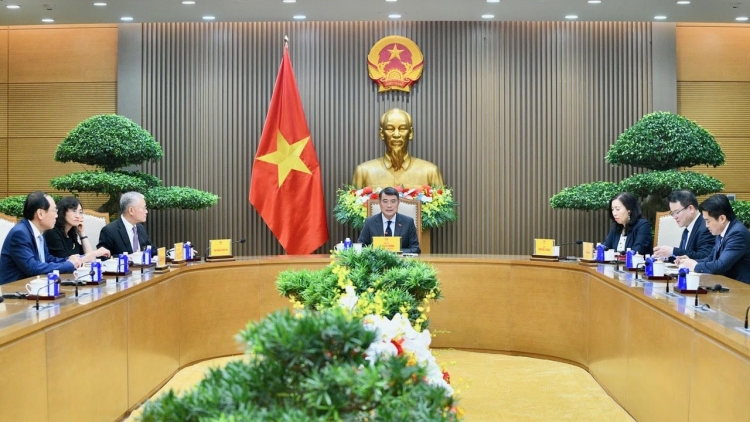 Thủ tướng Lê Minh Hưng tâm nchră ma điện thoại đah Thủ tướng Hà Lan Rob Jetten.