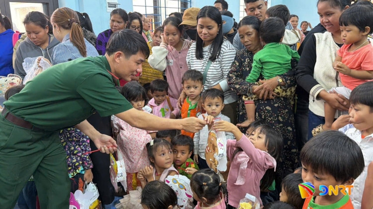 TÊÊM NGĂN “ĐÊM HỘI TRĂNG RẰM” ĐOỌNG HA PÊÊ P’NIÊN ZR’LỤ K’NOONG K’TIÊC HÙNG SƠN