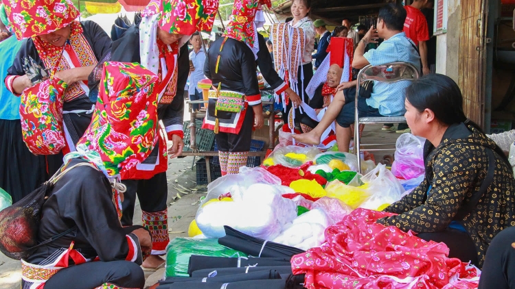 Người dân chung tay xây dựng, giá trị văn hóa tốt đẹp càng được bồi đắp