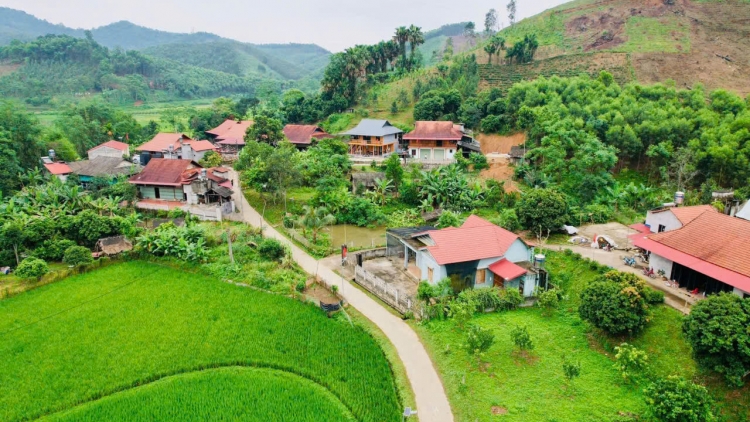 Đánh thức bản làng Tày Khuân Bang