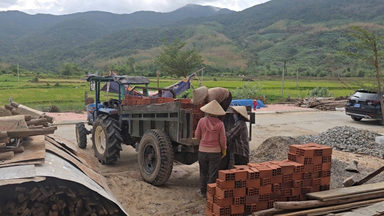 An cư cho người dân vụ sạt lở xảy ra tại núi Cấm 