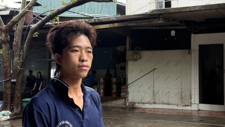 Thanh niên người Mông giữa biển lửa cứu ba người mắc kẹt