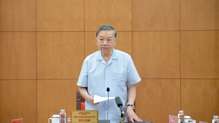 Tổng Bí thư, Kơdră teh đak bơ̆n pơm jang hăm dôm hơnih gah sek tơlang dôm tơdrong đei ƀôh lơ̆m tơpôl  