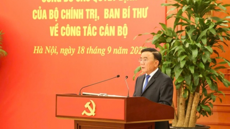 BỘ CHÍNH TRỊ, BAN BÍ THƯ XAY TRUIH APÊÊ QUYẾT ĐỊNH OOY BH’RỢ RA PĂ CÁN BỘ