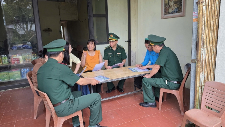 Biên phòng Quảng Ninh cùng ngư dân bám biển