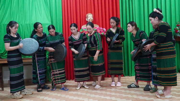 Ồi kòn cau M’nông tàm rài kis pa