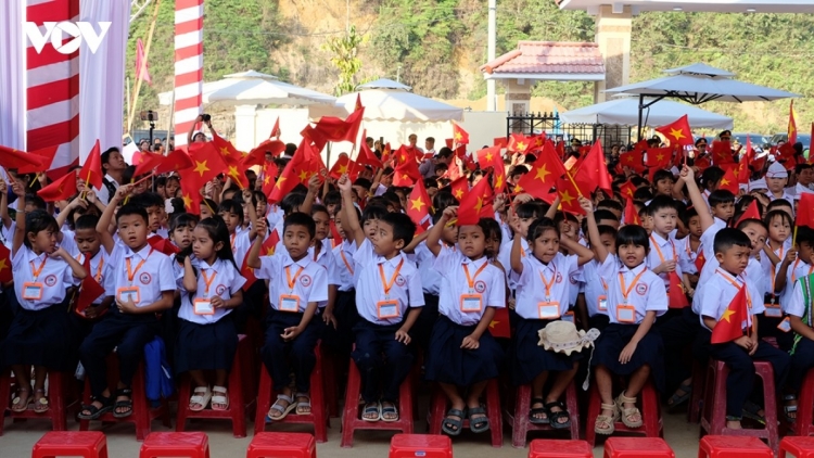 HỌC SINH PRANG K'TIÊC BHUI HAR COH T'NGAY KHAI GIẢNG C'MOO HỌC T'MÊÊ 2026-2027