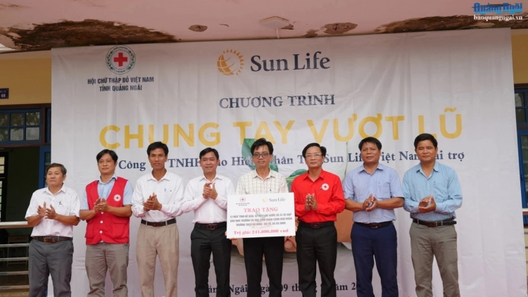 QUẢNG NGÃI: CHER PR’ĐƯƠI, XE ĐẠP ZOOI HỌC SINH ĐHANUÔR H’RÊ TƯỚC TRƯỜNG