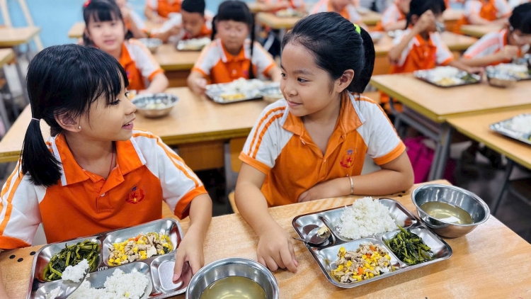 AKAOK UB BHAP BINI TINH, BAN TADUAN TAONG ABIH BRUK KA VAR MBANG HUAK DI ENK SAIH DALAM SANG BAC