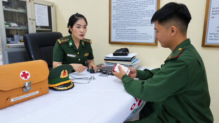 Nữ quân y 10 năm tận tâm với đồng bào vùng biên 
