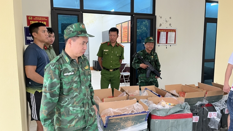 Bắt giữ 21.000 bao thuốc lá nhập lậu tại Lào Cai