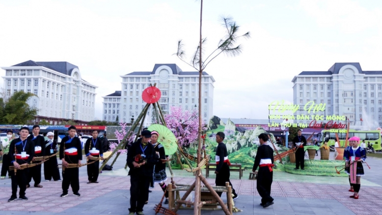Một tiếng khèn, một đời người