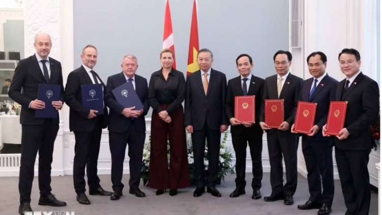 Tơdrong kơtơ̆ng ang năr pêng ‘năr 21-10-2026