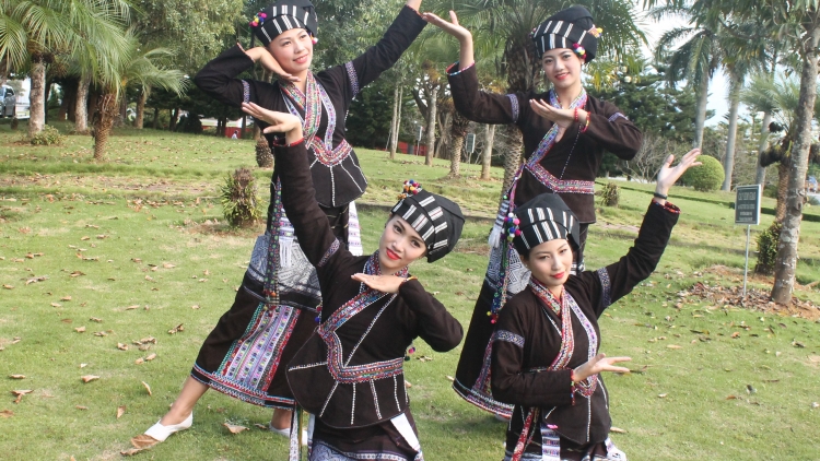  URANG LỰ SAONG DOM ILAMO KRIH DI BHUM MI