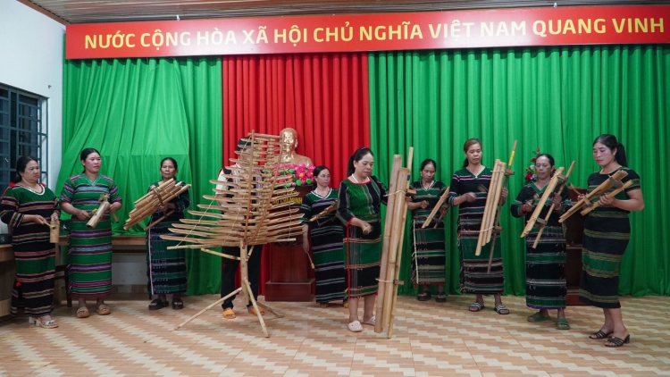 Kơdrâi M’Nông rak vế tơdrá chêng pơlê