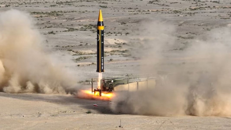 IRAN XAY MOON ƠY BHRỢ LIÊM GHIT C’LÂNG BH’RỢ QUÂN SỰ ZR’NĂH K’ĐHẠP LÂH
