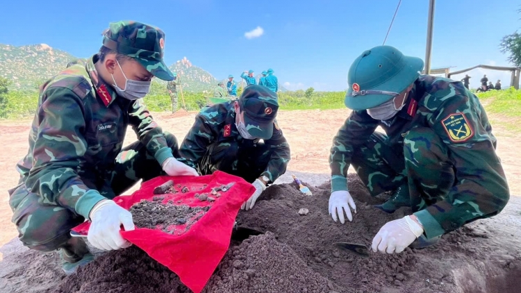 Khánh Hòa hyu ĕp, klơi rŭ đĭ 9 per tơlang tơhan ƀơi Phước Dinh 