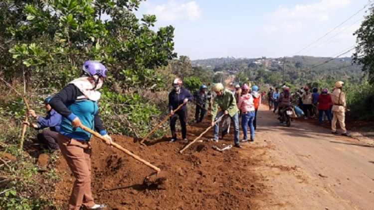 Dak Nông tơle\ch jang tơ iung pơ jing tơring tơrang ‘nao