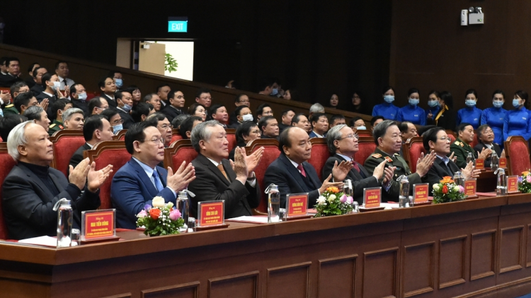 Thủ tướng vang Hop ako\m tơle\ch tơdrong jang xek tơlang sơnăm 2021