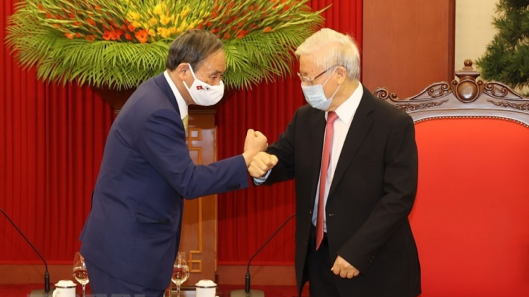 Tổng Bí thư, Kơdră che\p pơgơ\r Te\h đak Nguyễn Phú Trọng sơng pơma dơnu\h hăm Thủ tướng Nhật Bản Suga Yoshihide