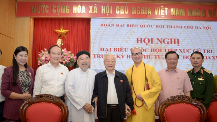 Tổng Bí thư Nguyễn Phú Trọng tơ ƀâp bơ ngai tăh hla pơ lei tơm (plt) Hà Nội