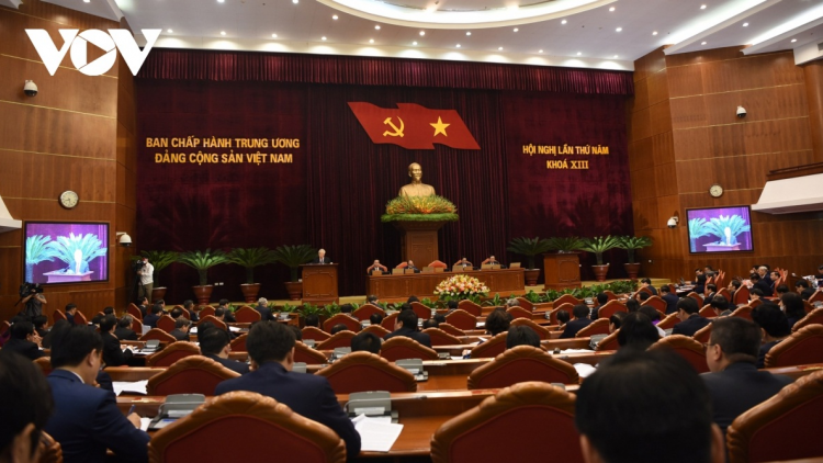 Năr au, pơgơ̆r pơtôch Hop akŏm Trung ương 5 jăl XIII