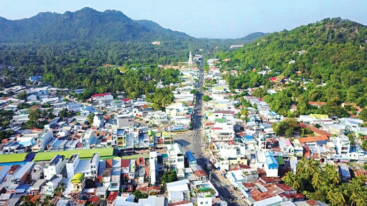 Huyện bhum ceik, bhum tapen negar Tịnh Biên, An Giang urak ini hu buh jien tame ngak siam dom janih yau ye: jalan mbak, điện, ia, sang bac, bilai iek ruak