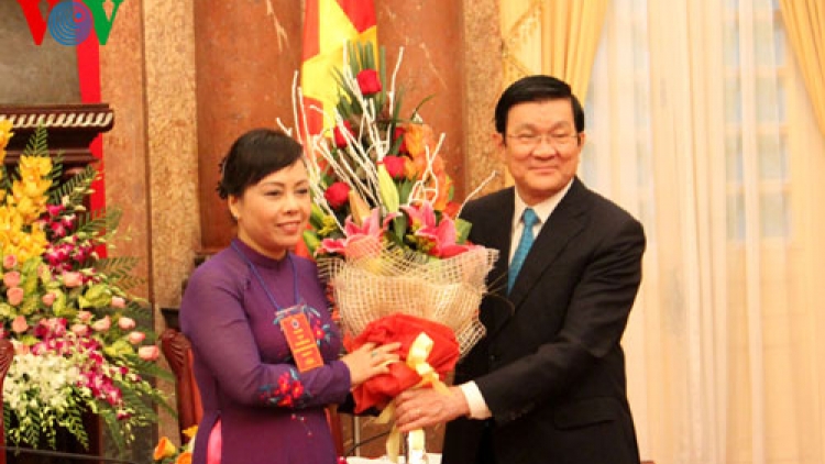 Khaw tin 10h30 saong 14h30 harei 28/2/2015