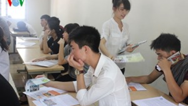 Khaw tin 10h 30 saong 14 h30, harei 2/7/2015