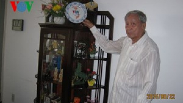 Khaw tin harei but, 27/8/2015, tuk 6h30