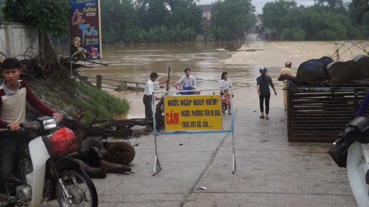 Khaw tin 19h harei 17-9 saong 6h30 harei 18-9