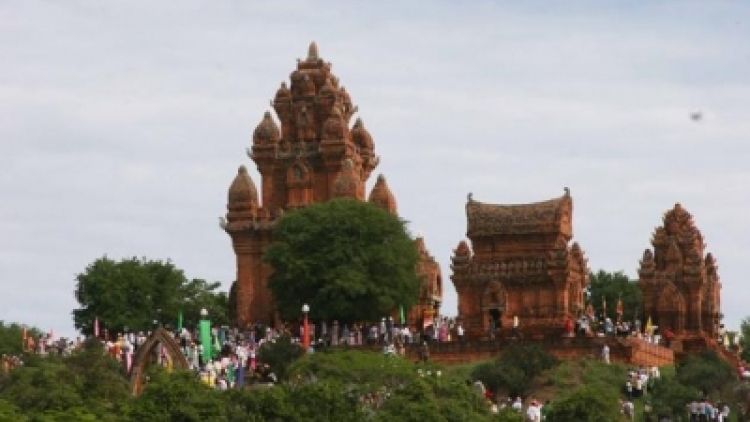 Ninh Thuan buh jien tame padang ngak patagok gah rivang main dulich