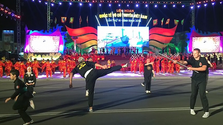 Khaw tin 10h30 saong 14h30 harei 3/8